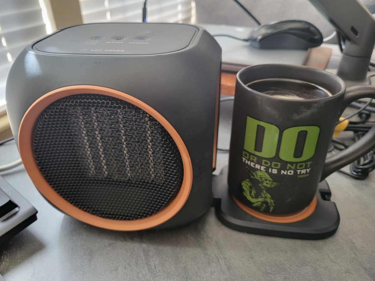 Photo 1 shared by Rene with their 3-in-1 Desktop Heater — Black review